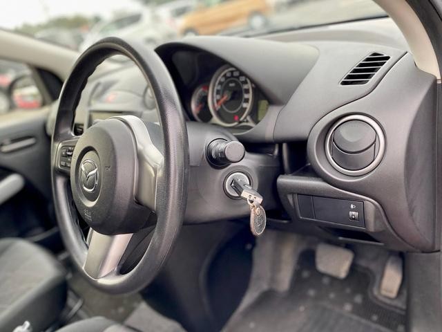 0401925A30260926W00216.jpg