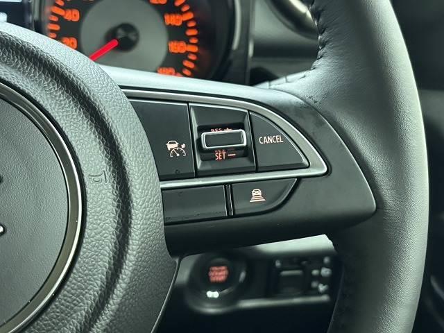 0804910A20260415D00705.jpg
