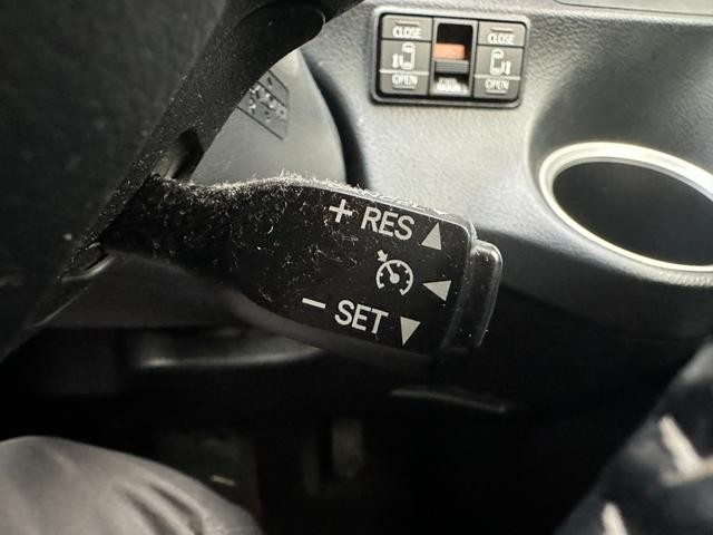 0520129A30260921W00105.jpg