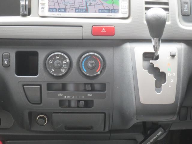 0903901A30260404W00610.jpg