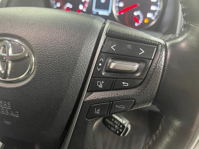 0704780A30260623W00114.jpg
