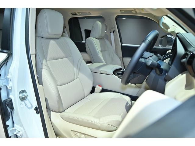 0507402A30260824W00118.jpg