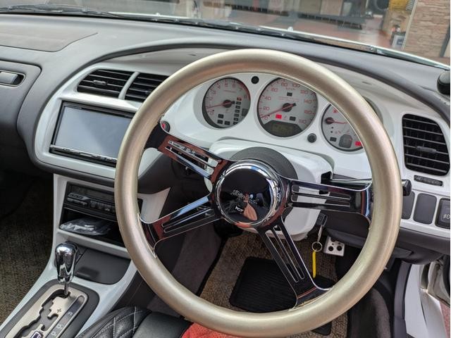 1002002A30260921W00108.jpg