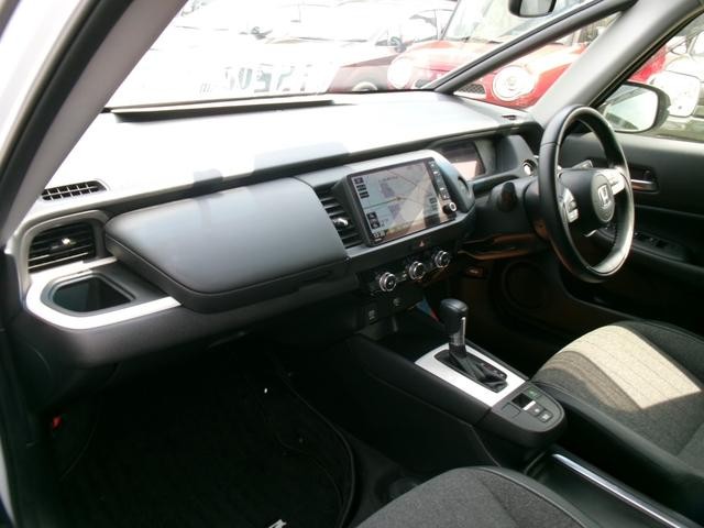 0560192A30260821W00214.jpg