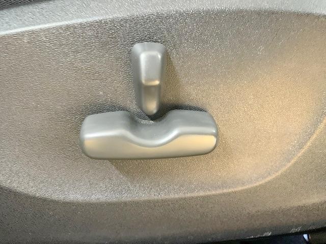 0560069A20260718W00703.jpg