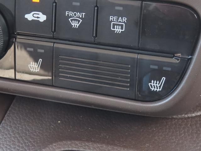 0520217A30260914W00409.jpg