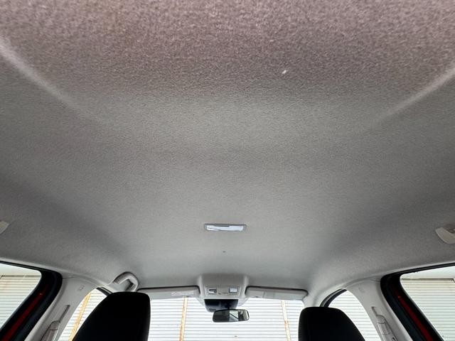 0704910A30260927W00206.jpg