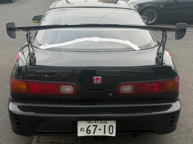 1000972A30260911W00106.jpg