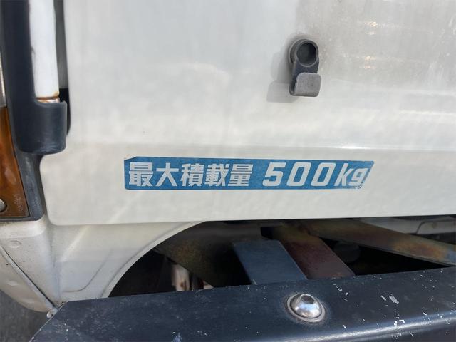 0800018A30240427W00206.jpg