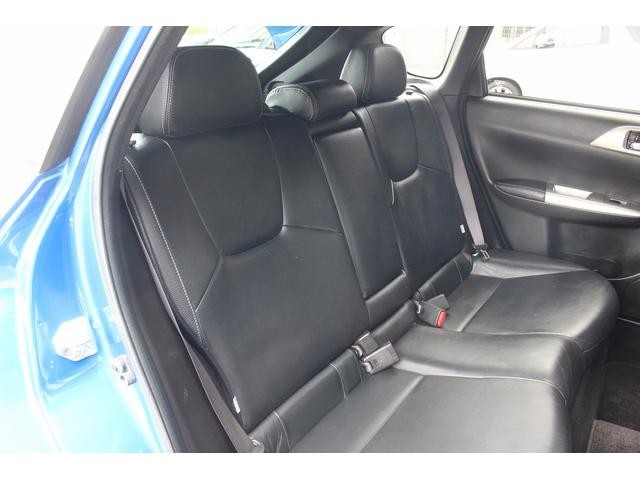 0540535A30260726W00107.jpg