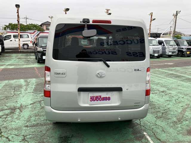 ca9a0e7a31d9ba3a857500fa00e78f36.jpg