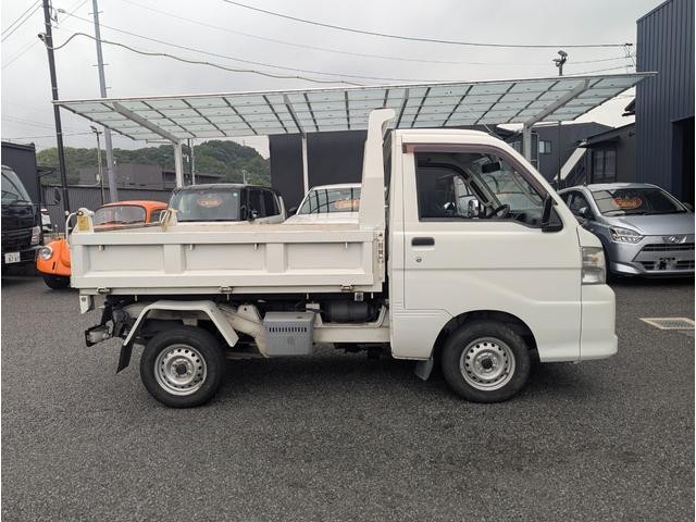 1002186A30250925W00114.jpg