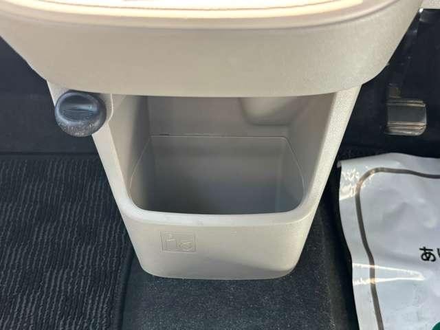0840063A30260709W00217.jpg
