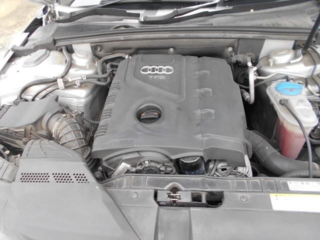 0804243A30260425W00116.jpg