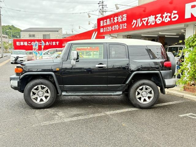 1001472A30260908W00215.jpg