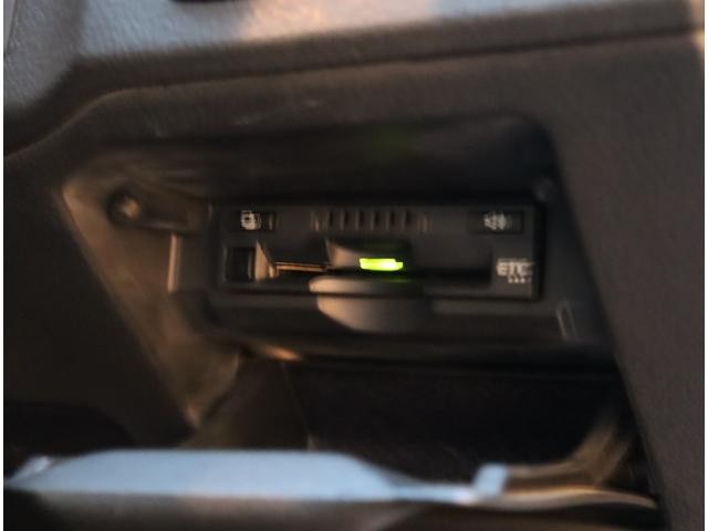 0500206A30260921W00117.jpg