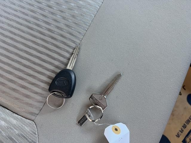 0840179A30260818W00406.jpg