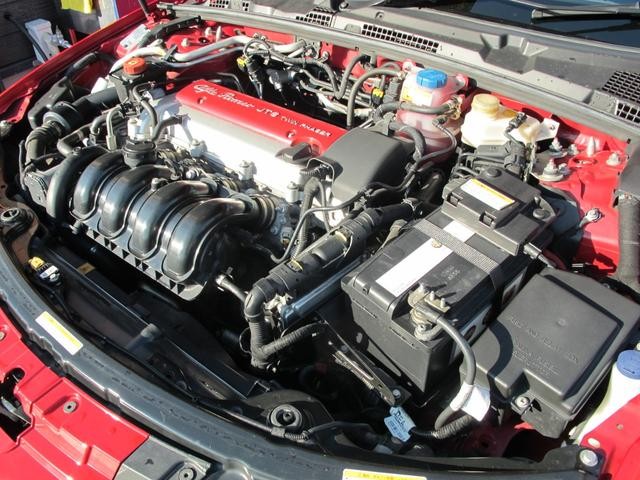 9571145A30261011W00113.jpg