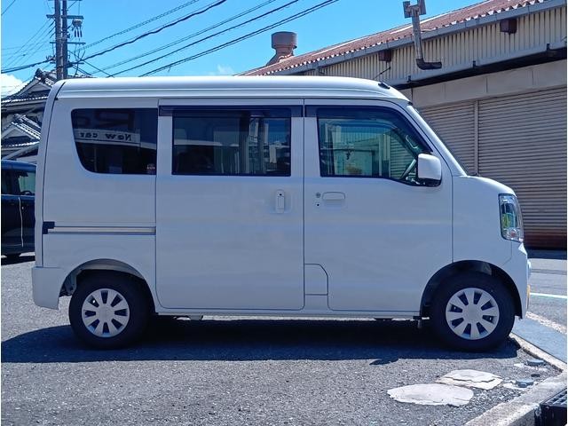 0708958A30260806W00203.jpg