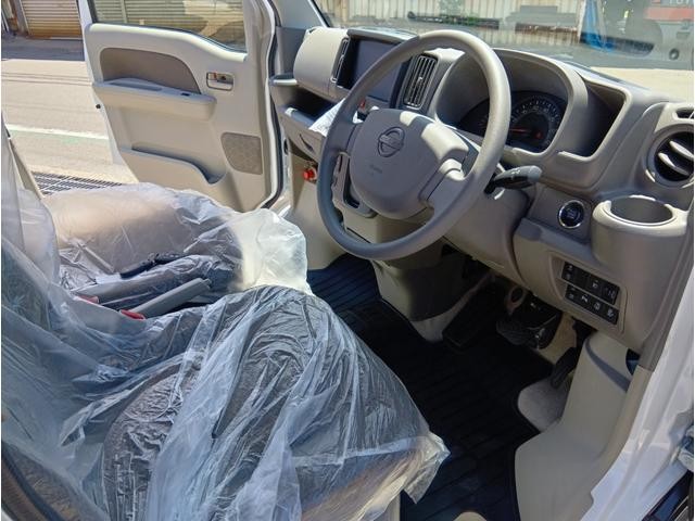 0708958A30260806W00207.jpg