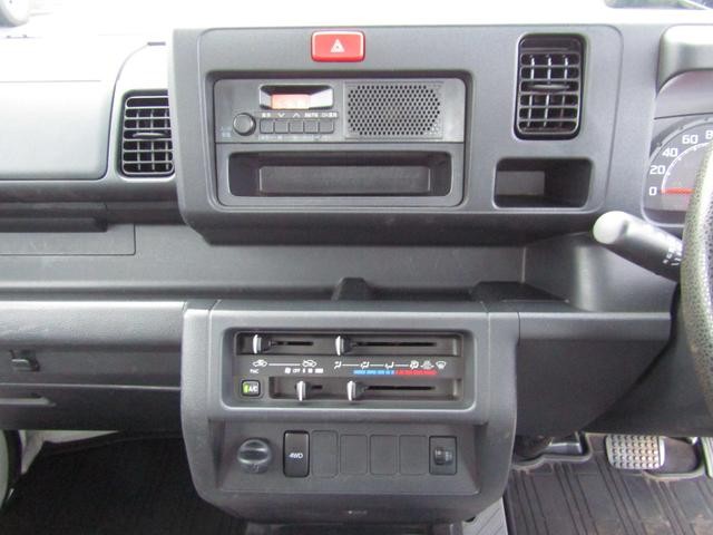 0510272A30260920W00316.jpg
