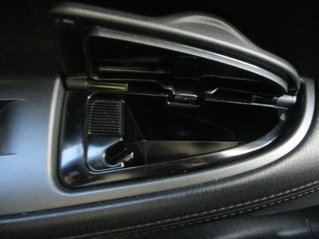 0802982A30261011W00213.jpg