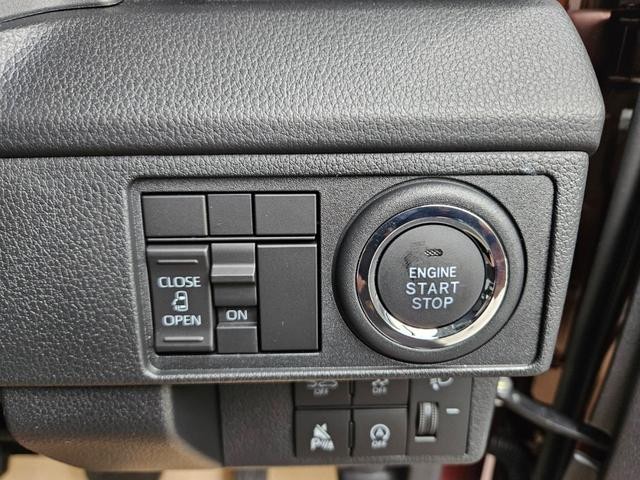 1002074A30260907W00115.jpg