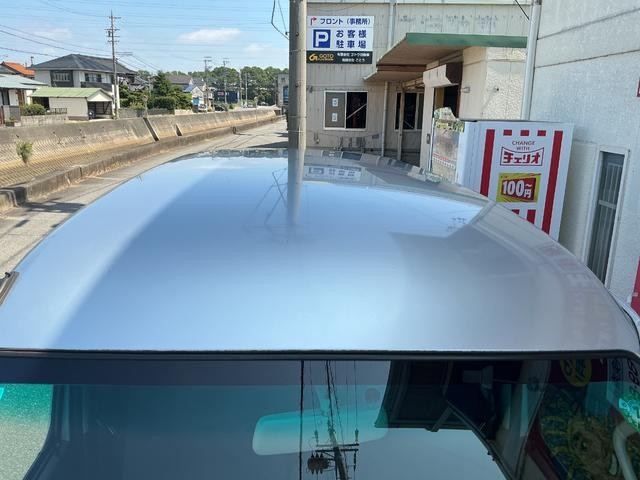 0205084A30260831W00112.jpg