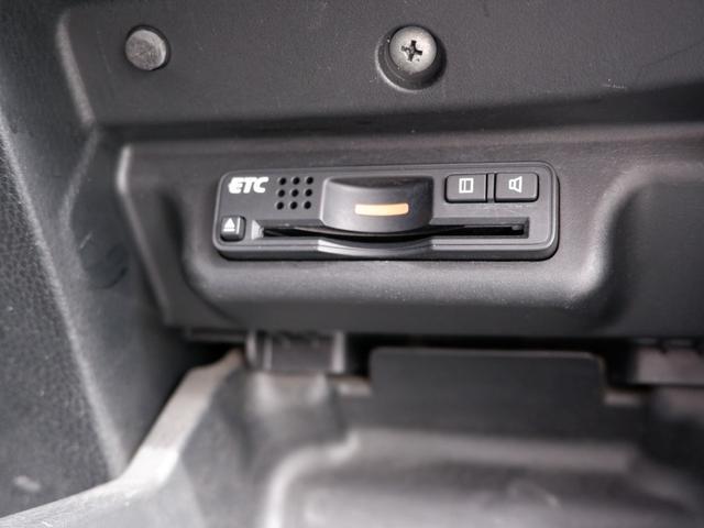 0710156A30260301W00117.jpg