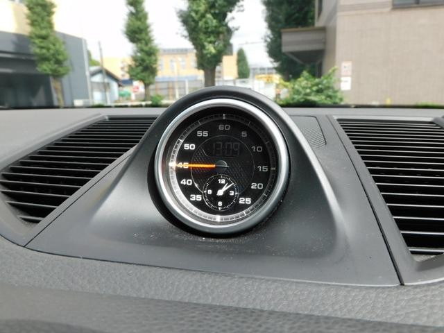 0500520A30260918W00110.jpg