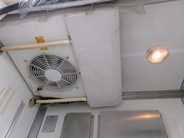 0740030A30260613W00111.jpg