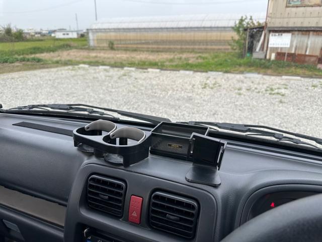 0708751A30240419W00112.jpg