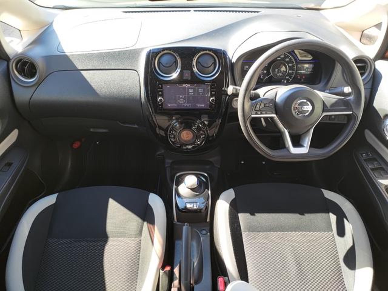 2019 Nissan Note, photo 2 of 2
