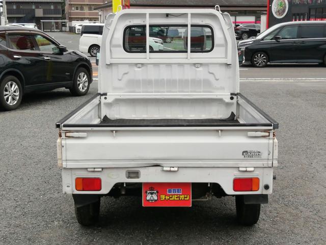 0802942A30260703W00107.jpg