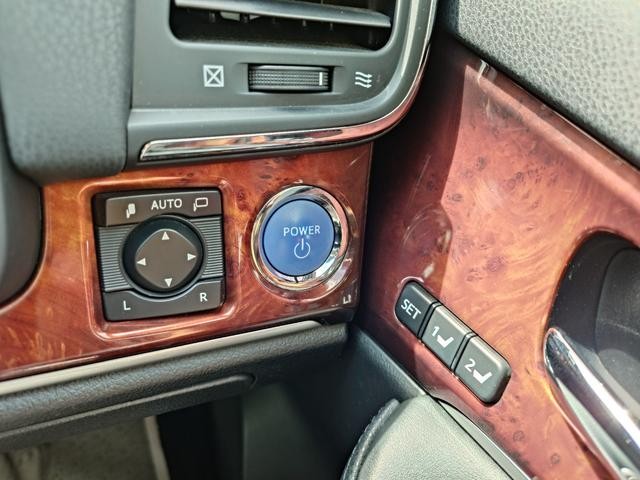 0800007A30260928W00519.jpg