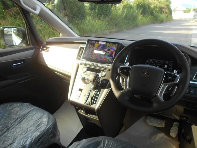 9571738A30260606W00114.jpg