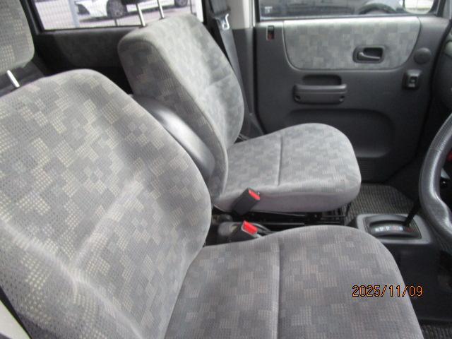 0900963A30251110W00111.jpg