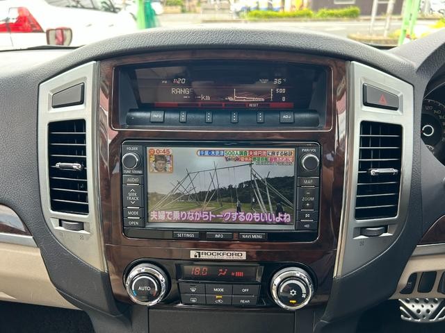 0561411A30260801W00118.jpg