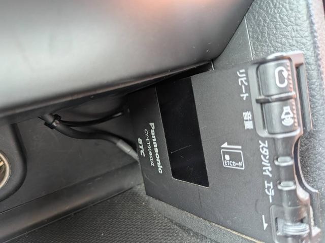 0541751A30260827W00404.jpg