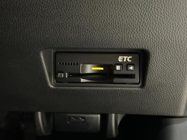 0509824A30261006W00903.jpg