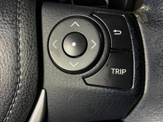 0541056A30260911W00116.jpg