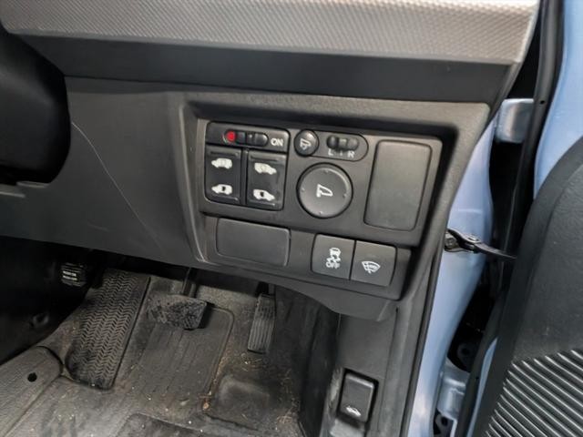 0206309A30260903W01017.jpg
