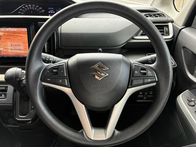 1002867A30260910W00116.jpg