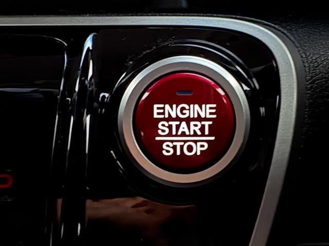 9900146A30261013W00216.jpg