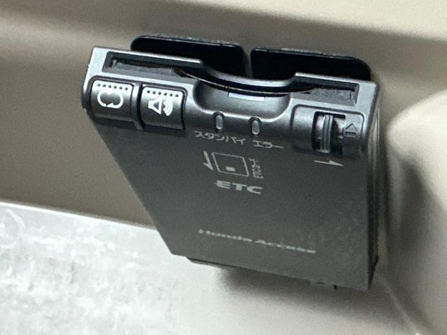 0550659A30260828W00406.jpg