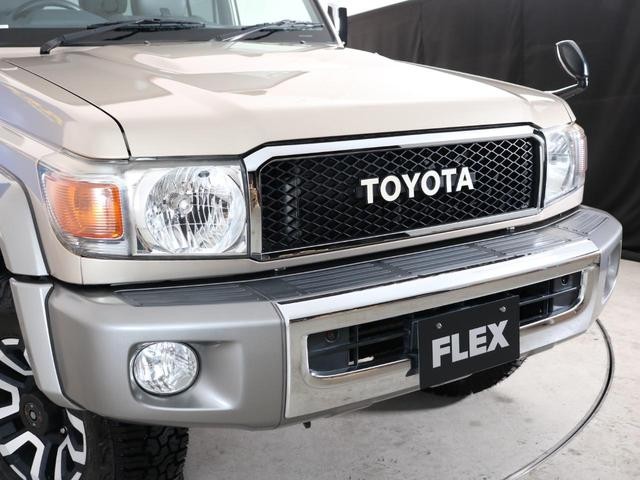 0560694A30250710W00318.jpg