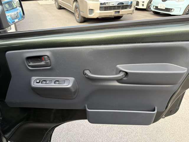 5e37f43f8da94ae83b2143f51ec1d22e.jpg