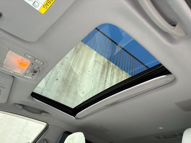 0207458A30260928W00113.jpg