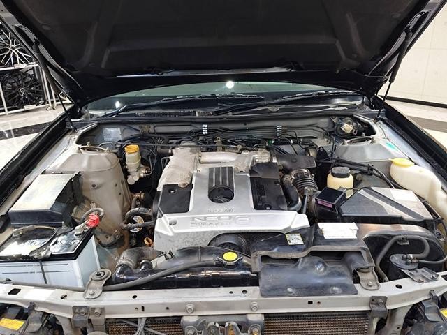 0541697A30261005W00109.jpg