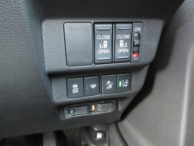 0541821A30260827W00318.jpg